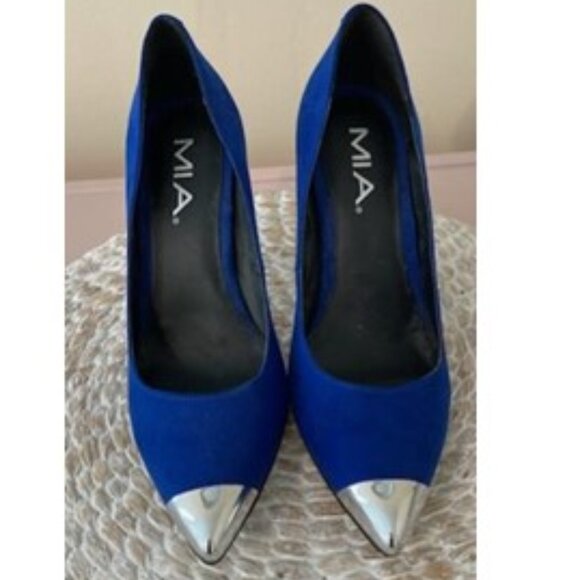 BRIGHT BLUE SUEDE HIGH HEELS WITH SILVER TOE - Picture 1 of 4